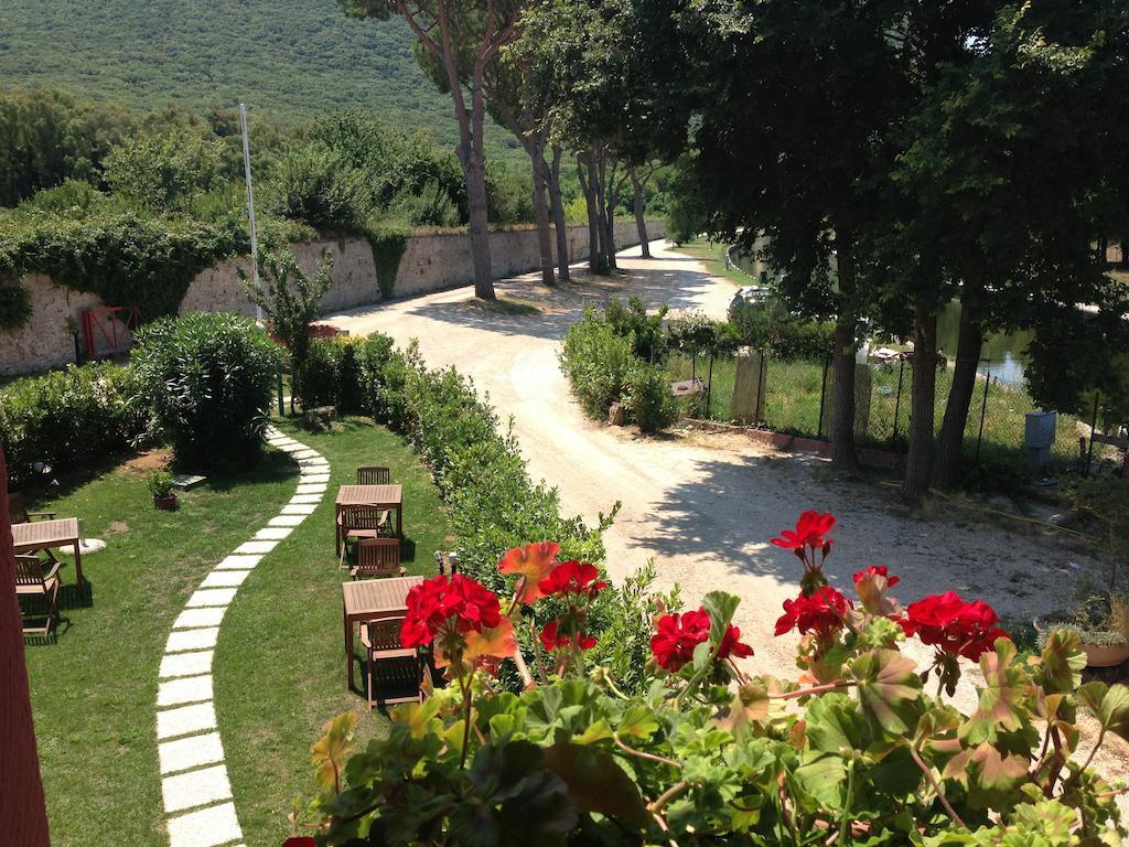 Proprieta Scalfati Villa Sabaudia Exterior photo